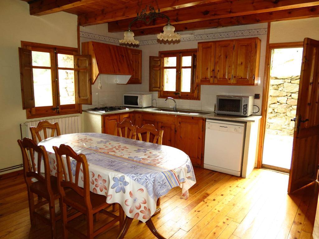 Cal Mestre Fornells de la Montaña Zimmer foto